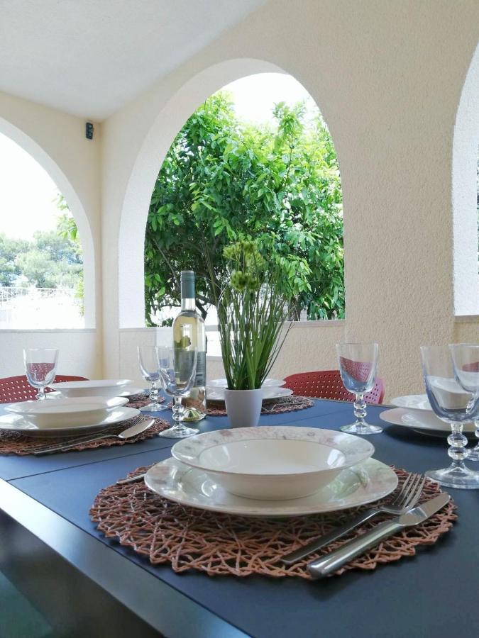 Apartment Pineta With Terrace & Park Wood View Pula Exterior foto
